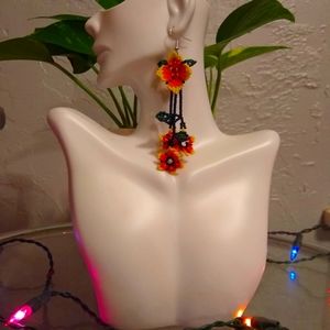 This are a beautiful pair of earrings